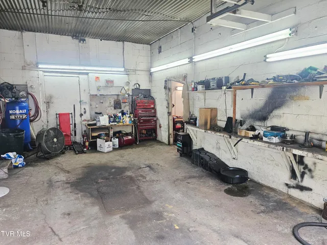 $159,900 | 921 Park Avenue Northeast, Norton, VA 24273