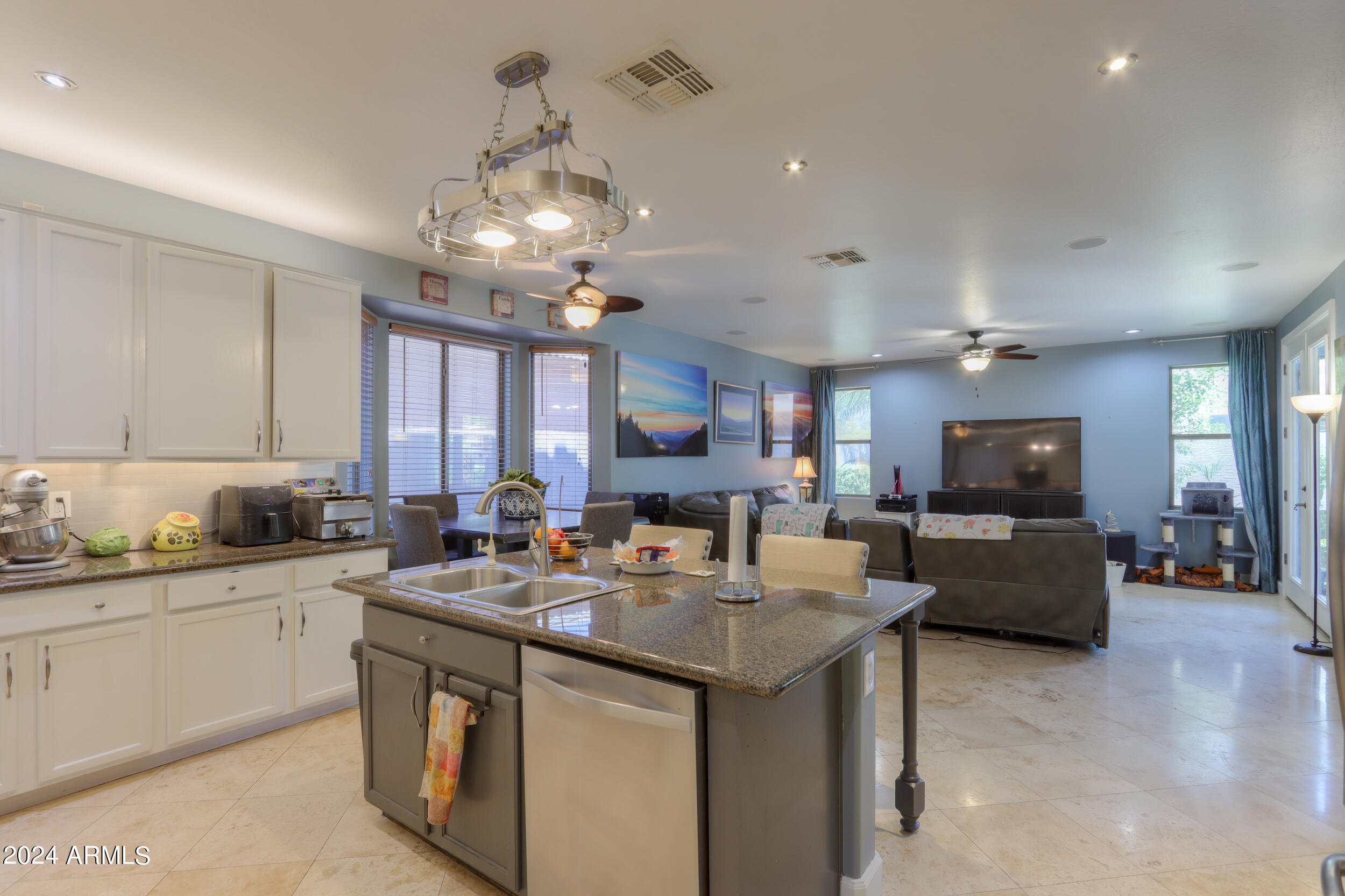 43892 Roth Road Maricopa, AZ 85138 - Photo 9 of 42 12