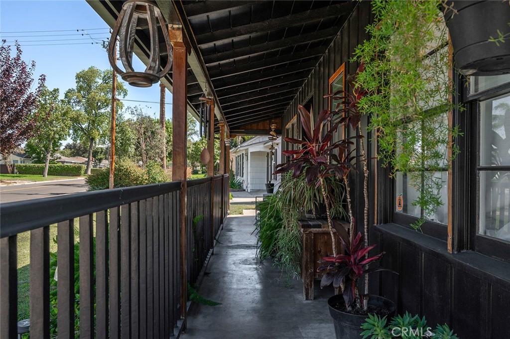 3620 Nelson Street Riverside, CA 92506 - Photo 4 of 44 Gallery Image 4