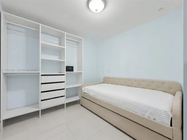 $4,200 | 2950 Northeast 188th Street, Unit 435, Aventura, FL 33180