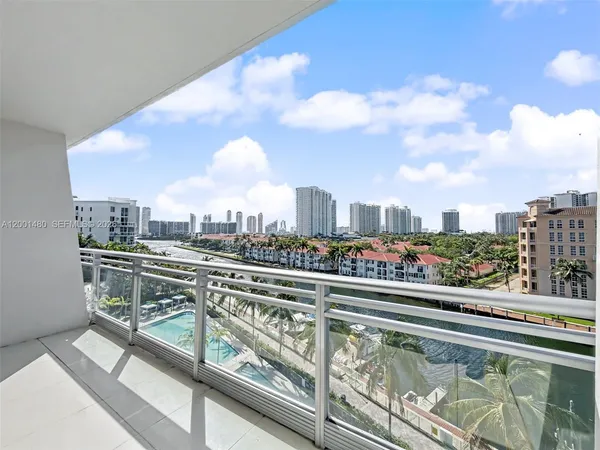 $4,200 | 2950 Northeast 188th Street, Unit 435, Aventura, FL 33180