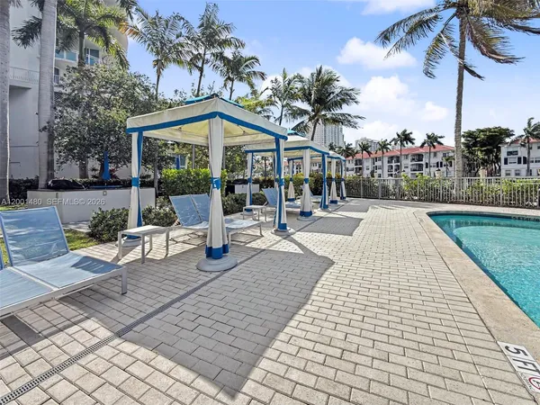 $4,200 | 2950 Northeast 188th Street, Unit 435, Aventura, FL 33180