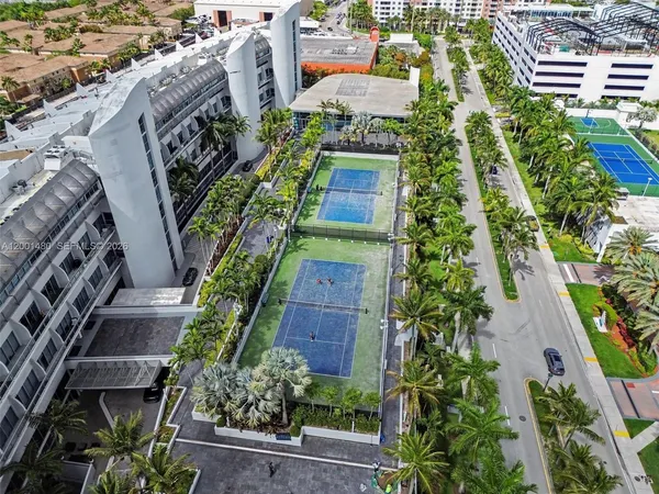 $4,200 | 2950 Northeast 188th Street, Unit 435, Aventura, FL 33180