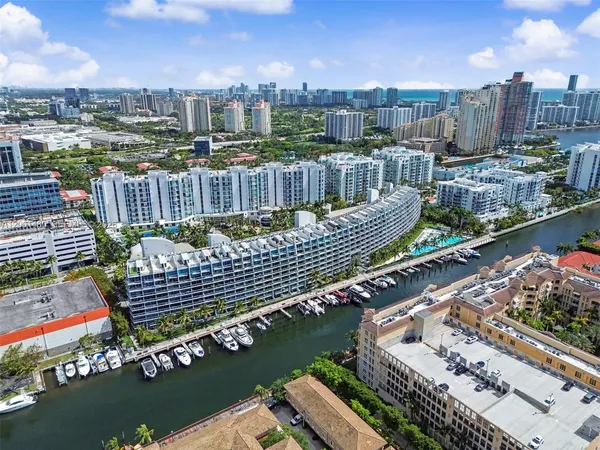$4,200 | 2950 Northeast 188th Street, Unit 435, Aventura, FL 33180