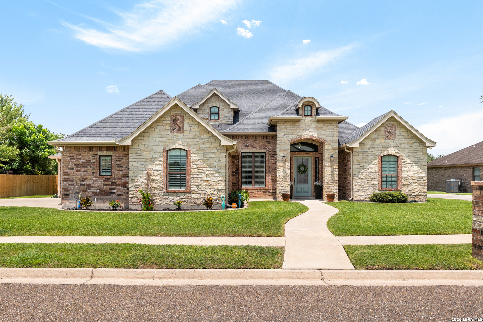 4306 Water's Edge Harlingen, TX 78552 - Photo 1 of 42