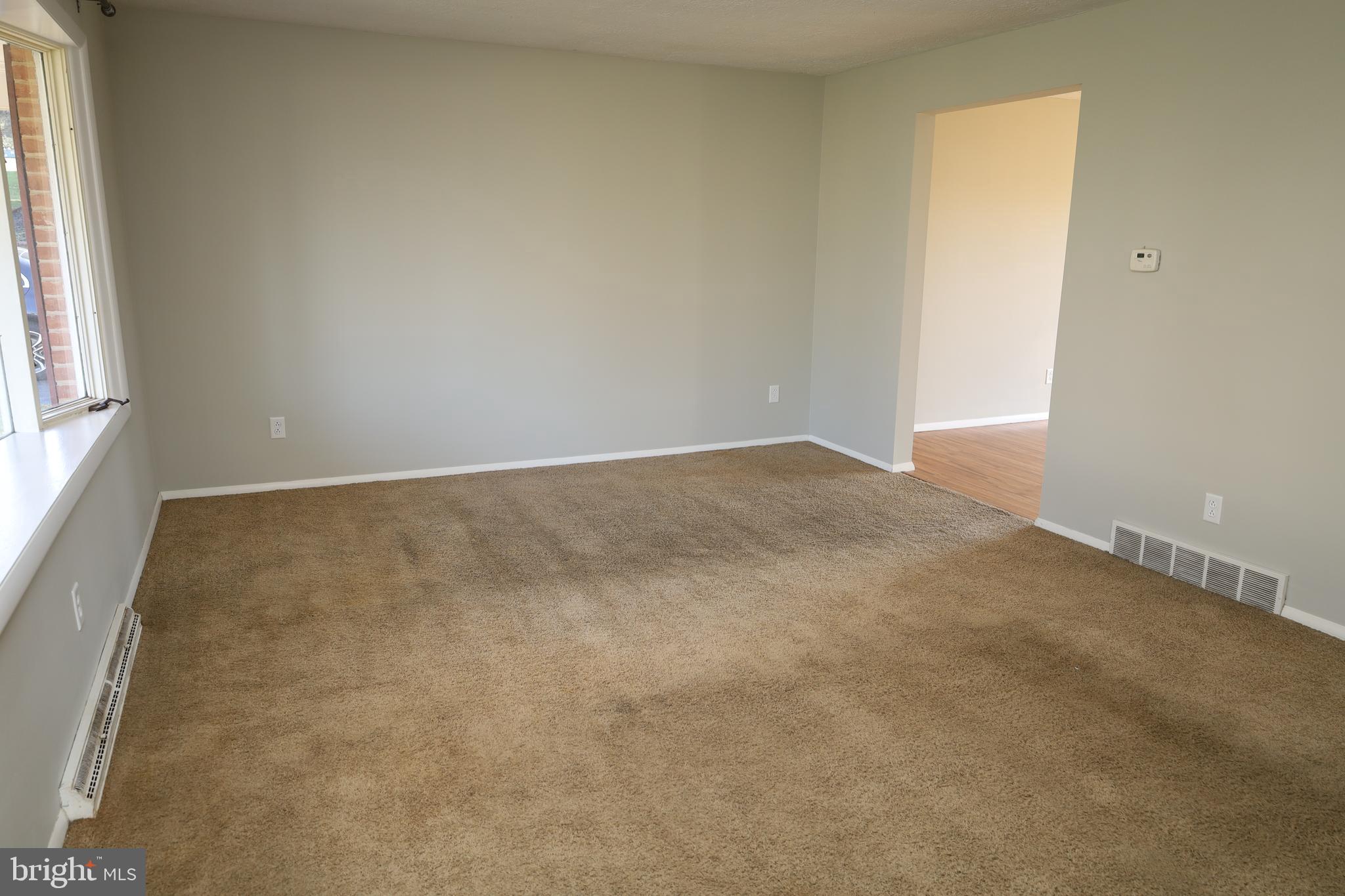 436 Ridgeford Road Dallastown, PA 17313 - Photo 3 of 27 Gallery Image 3