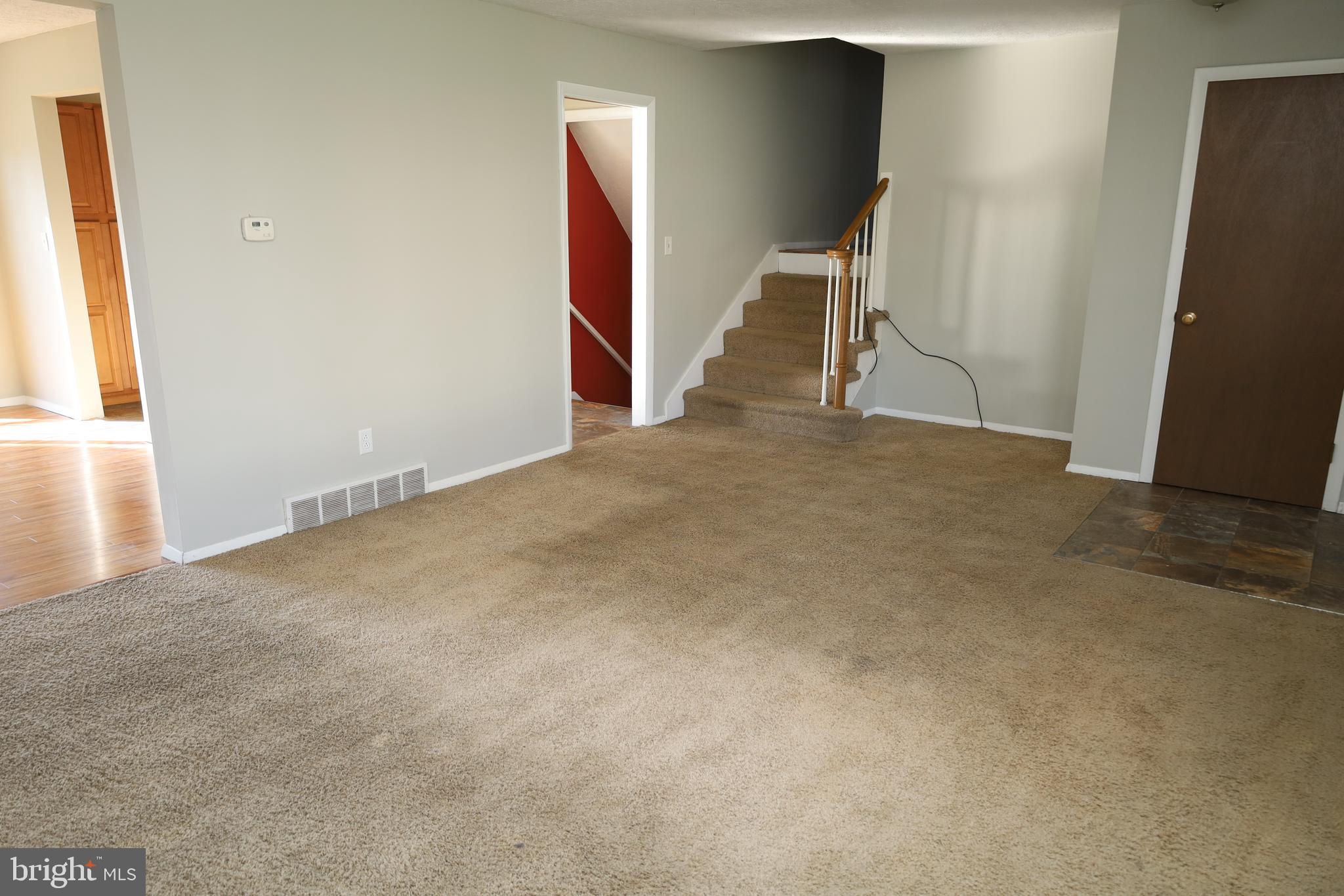 436 Ridgeford Road Dallastown, PA 17313 - Photo 4 of 27 Gallery Image 4