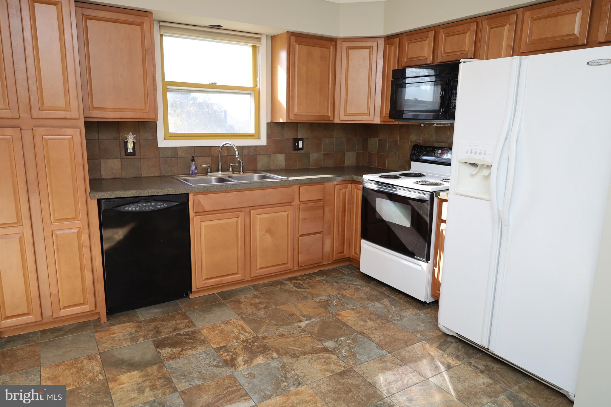 436 Ridgeford Road Dallastown, PA 17313 - Photo 6 of 27 Gallery Image 6