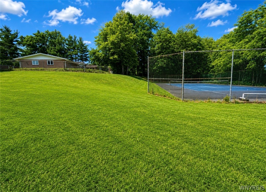 8 Drake Avenue Hanover, NY 14136 - Photo 6 of 45