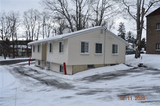 $359,900 | 4912 West Genesee Street, Camillus, NY 13031