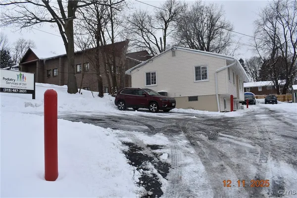 $289,900 | 4912 West Genesee Street, Camillus, NY 13031