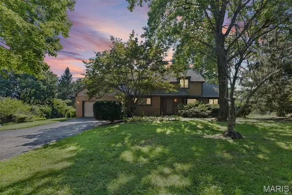 $475,000 | 8 Harmin Lane, Collinsville, IL 62234