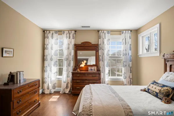 $629,900 | 1 Coles Court, Norwich, CT 06360