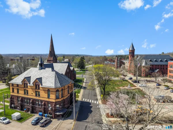 $629,900 | 1 Coles Court, Norwich, CT 06360