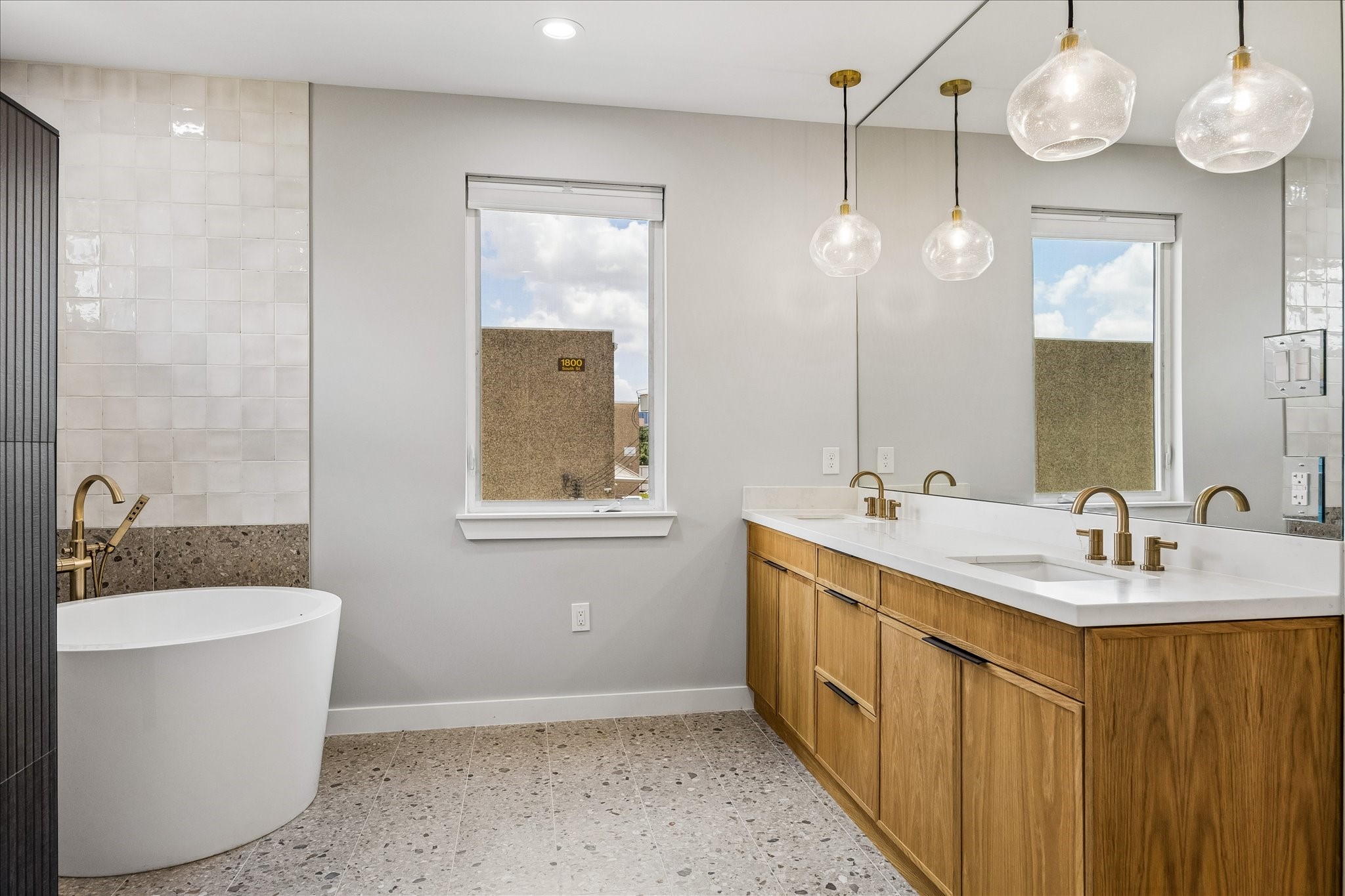 304 Hogan Street Houston, TX 77009 - Photo 17 of 28
