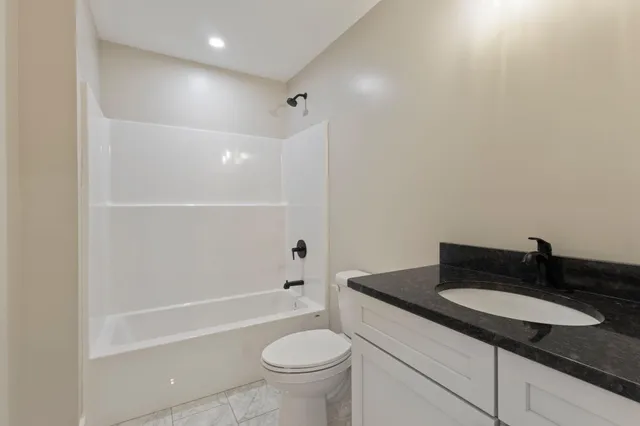 $879,000 | 90 Green Acres Drive, Buxton, ME 04093