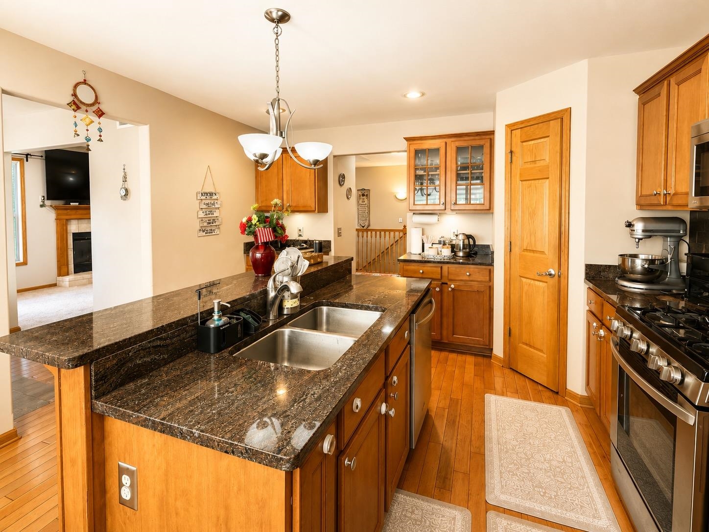 423 Cross Plains Road Rockford, IL 61107 - Photo 14 of 48