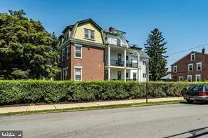 $2,995 | 537 South Walnut Street, Unit 2, West Chester, PA 19382