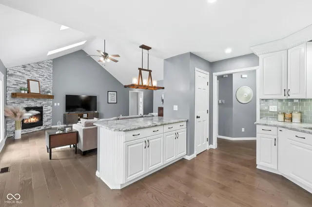 $585,000 | 1171 Waterford Drive, Avon, IN 46123