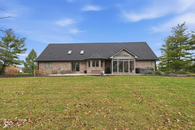 $585,000 | 1171 Waterford Drive, Avon, IN 46123