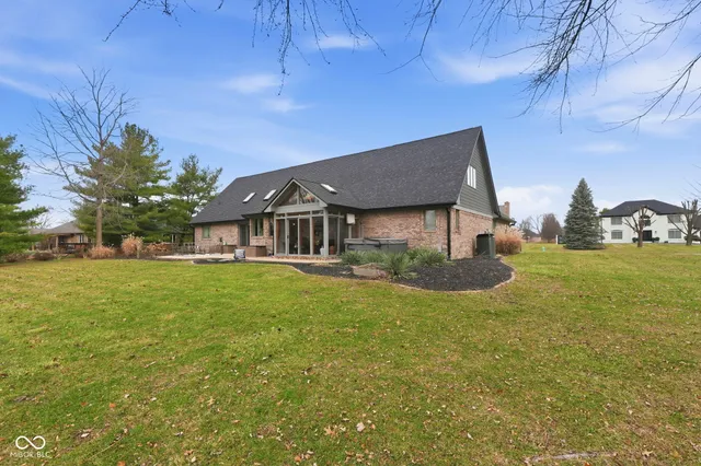 $585,000 | 1171 Waterford Drive, Avon, IN 46123