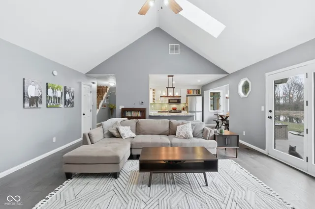 $585,000 | 1171 Waterford Drive, Avon, IN 46123