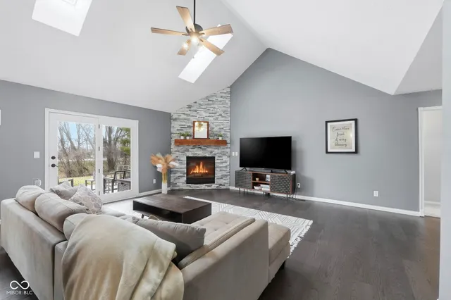 $585,000 | 1171 Waterford Drive, Avon, IN 46123