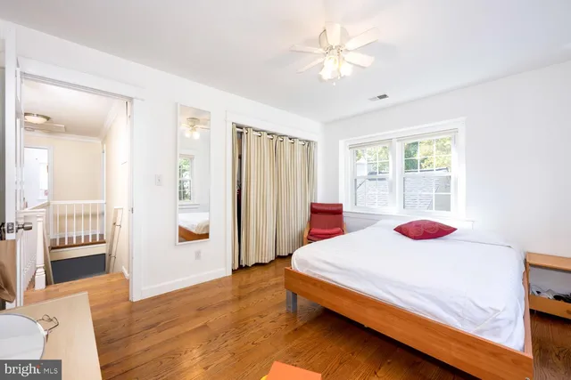 $675,000 | 9841 Meadowcroft Lane, Montgomery Village, MD 20886