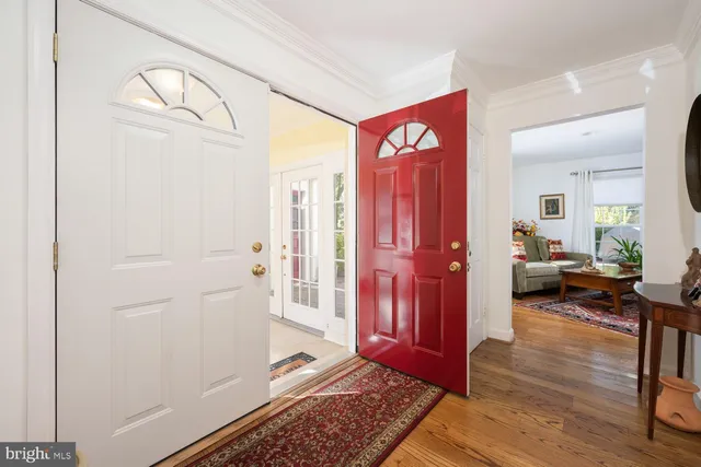 $675,000 | 9841 Meadowcroft Lane, Montgomery Village, MD 20886