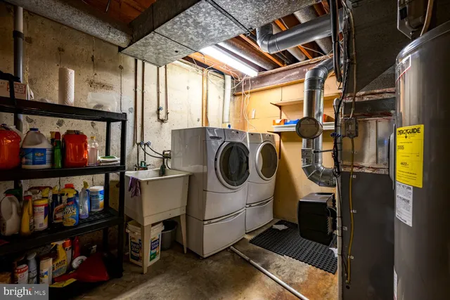 $675,000 | 9841 Meadowcroft Lane, Montgomery Village, MD 20886