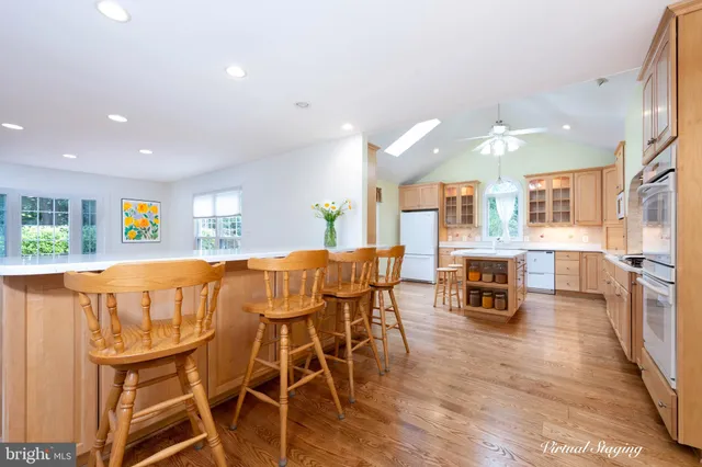 $675,000 | 9841 Meadowcroft Lane, Montgomery Village, MD 20886