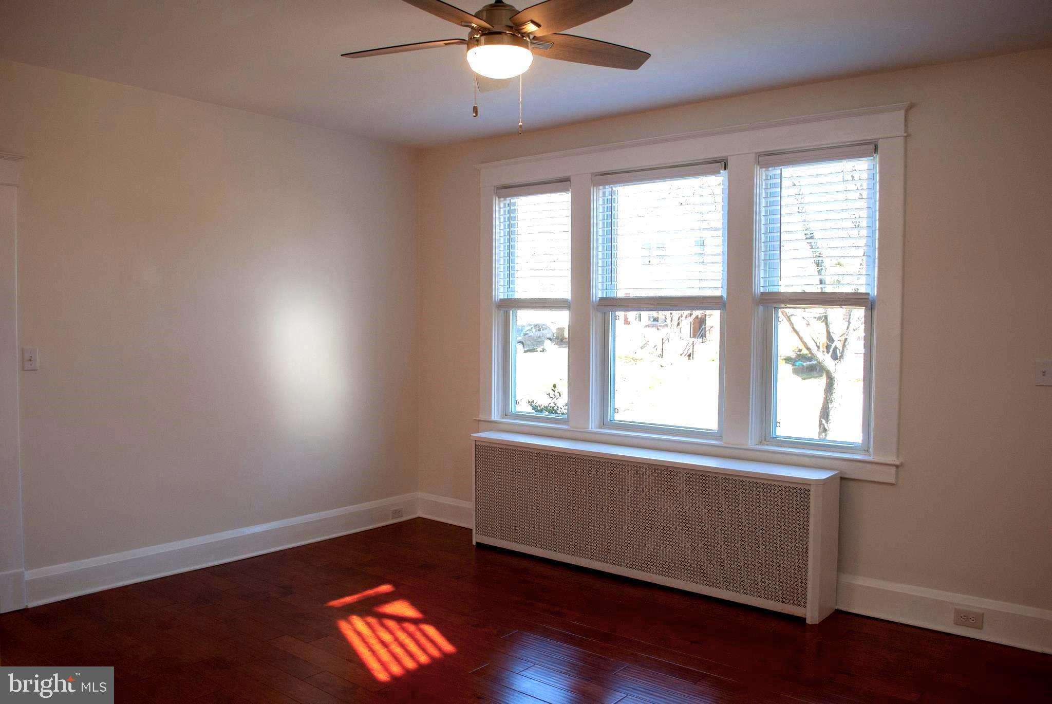 416 Westgate Road Baltimore, MD 21229 - Photo 6 of 44 Hardwood Floors in Living Room