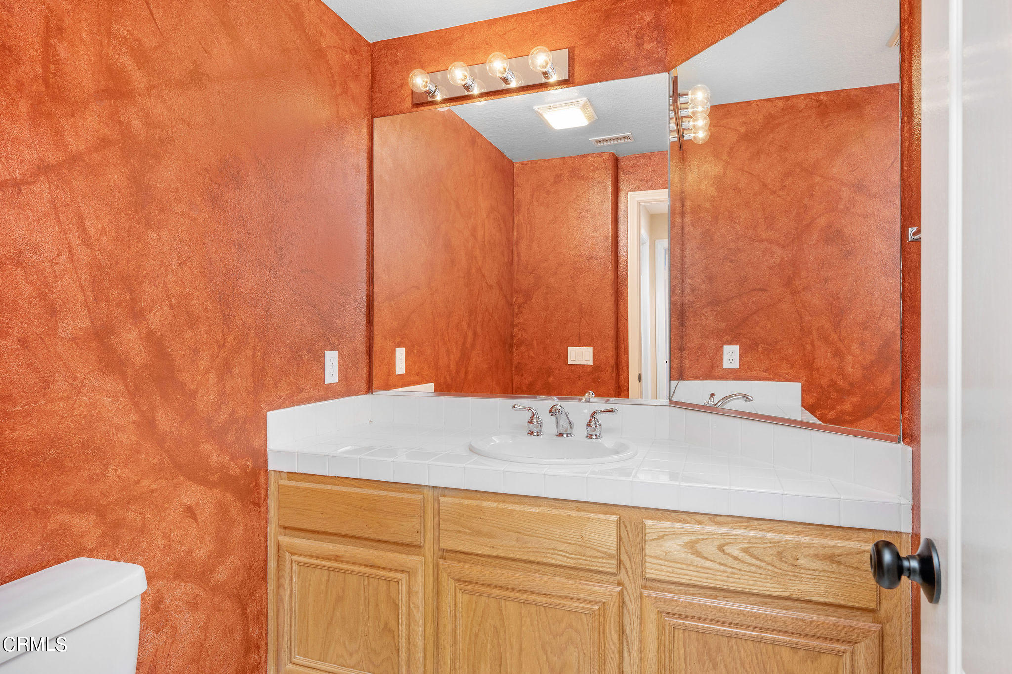 1760 Crystal View Circle Newbury Park, CA 91320 - Photo 25 of 44 CS4_3654-2