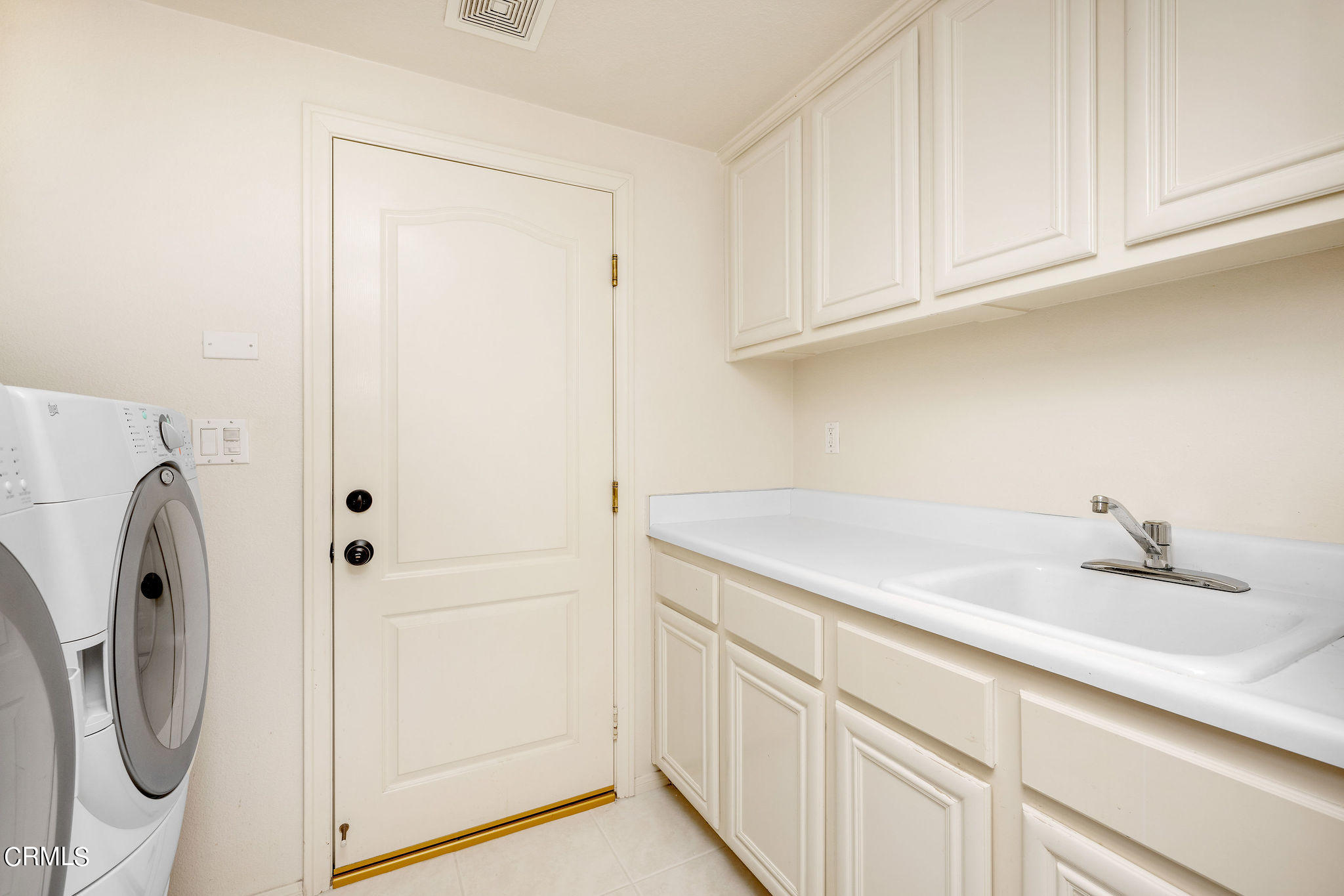 1760 Crystal View Circle Newbury Park, CA 91320 - Photo 26 of 44 CS4_3667-2