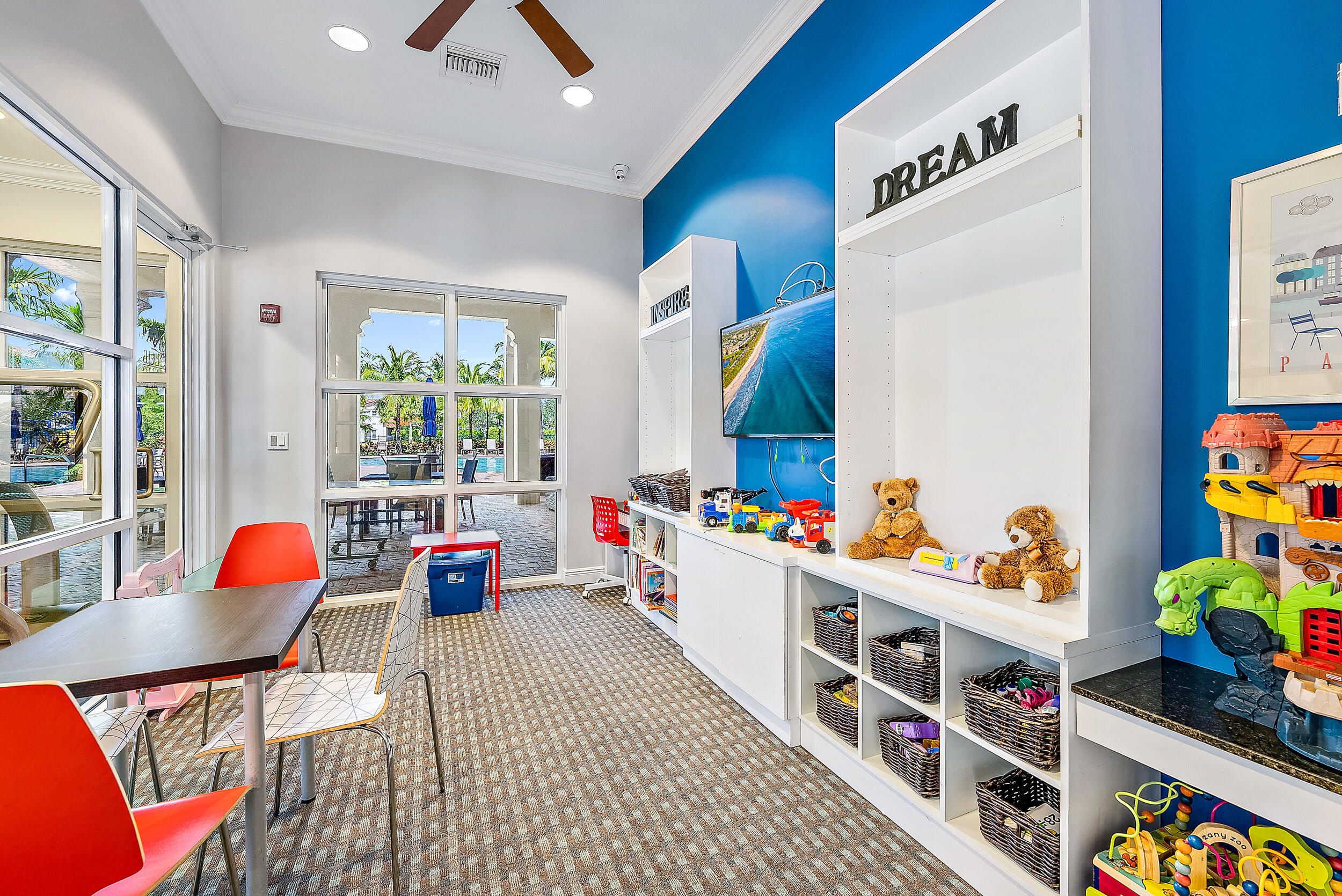 111 Manor Circle Jupiter, FL 33458 - Photo 33 of 33 115 Whale Cay Way-45