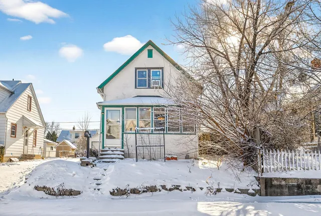 $200,000 | 274 Wyoming Street East, St. Paul, MN 55118