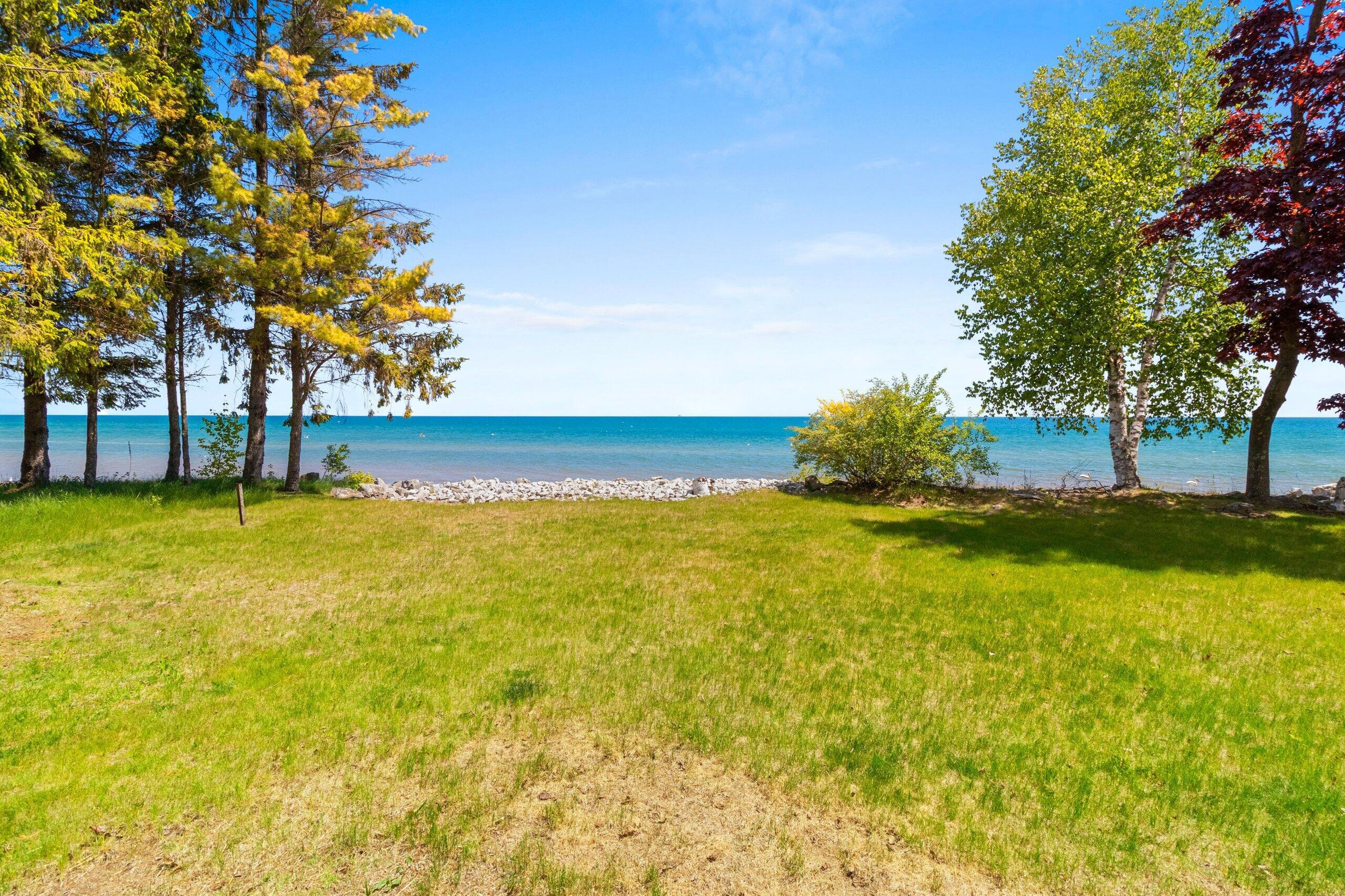 11009 Lake Drive Two Rivers, WI 54241 - Photo 2 of 55 007-11009LakeDrive-TwoRivers-WI-54241-SM