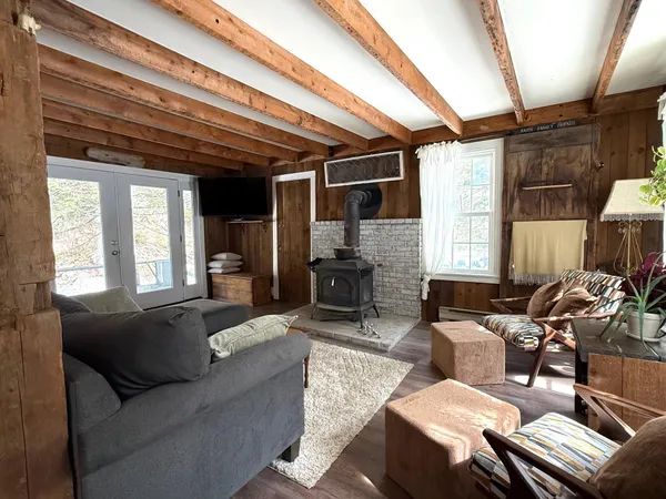 $319,000 | 1829 West Jamaica Road, Jamaica, VT 05343