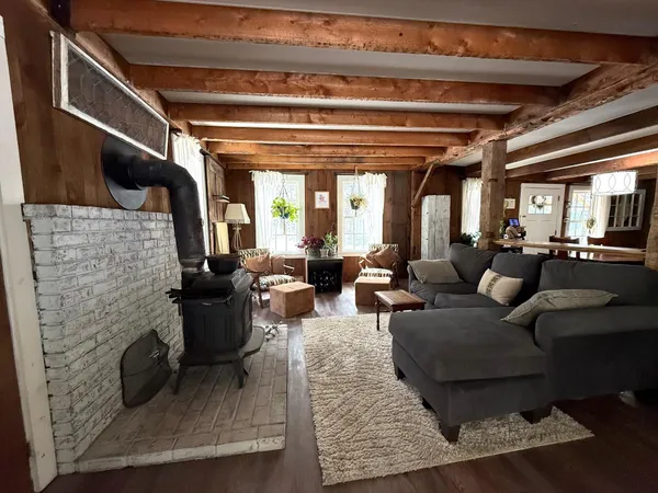 $319,000 | 1829 West Jamaica Road, Jamaica, VT 05343