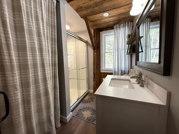 $319,000 | 1829 West Jamaica Road, Jamaica, VT 05343