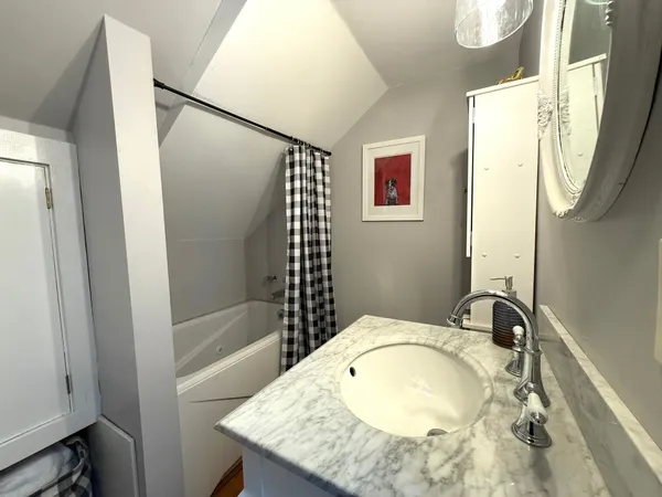 $319,000 | 1829 West Jamaica Road, Jamaica, VT 05343