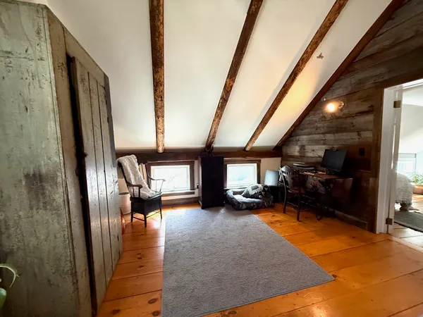 $319,000 | 1829 West Jamaica Road, Jamaica, VT 05343