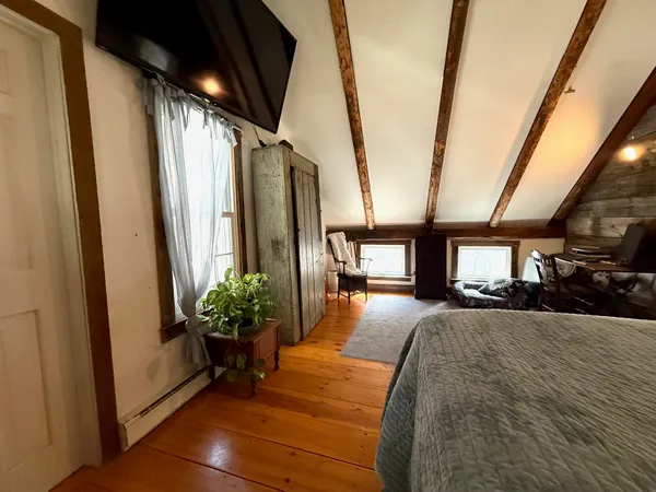 $319,000 | 1829 West Jamaica Road, Jamaica, VT 05343