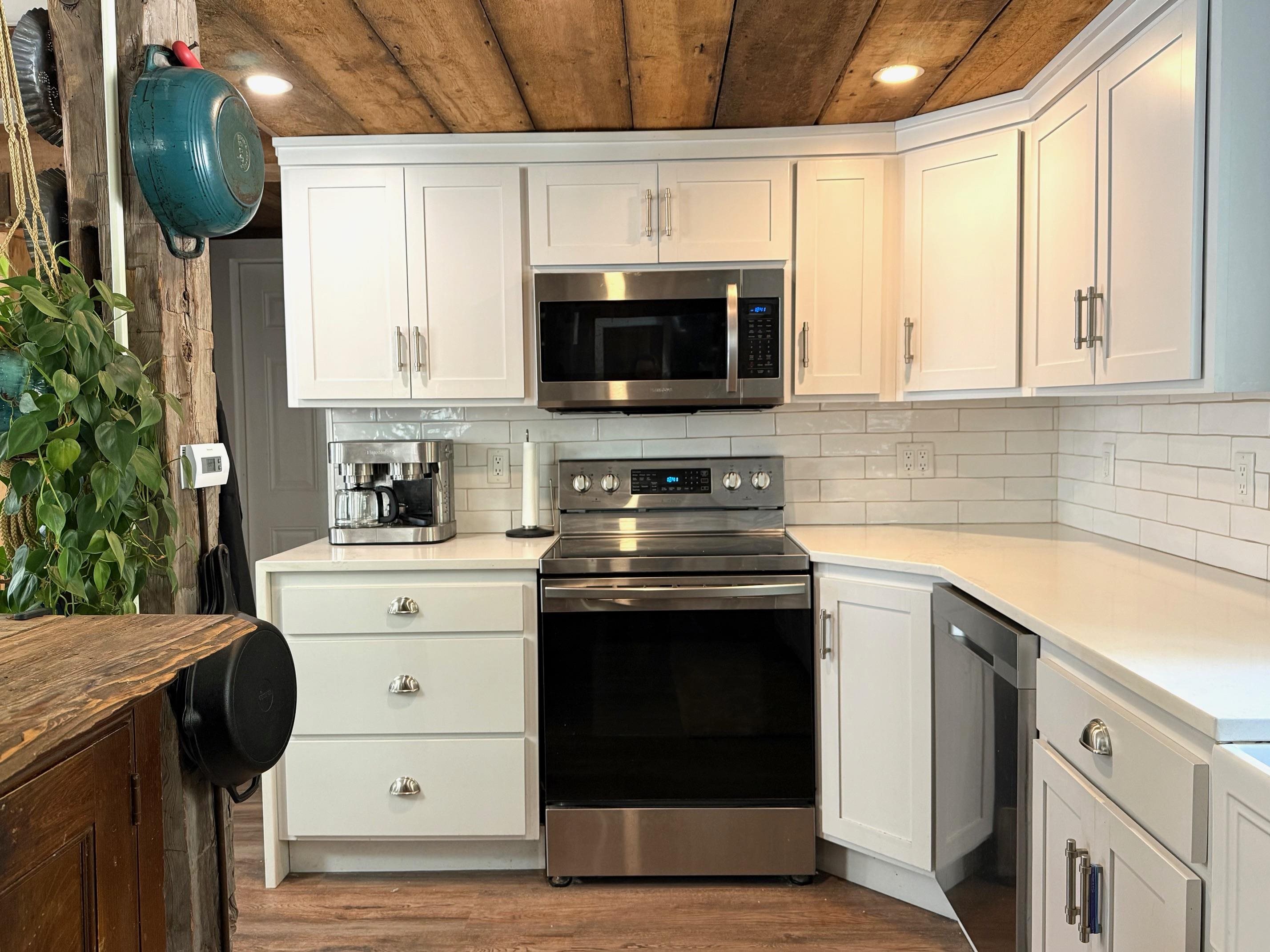 1829 West Jamaica Road Jamaica, VT 05343 - Photo 3 of 33