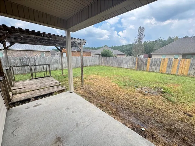 $198,000 | 21326 Beau Chateau Boulevard, Ponchatoula, LA 70454