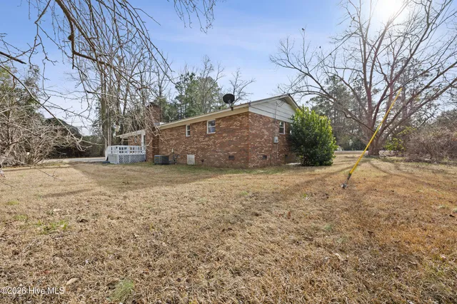 $290,000 | 18809 Highway 87, Riegelwood, NC 28456