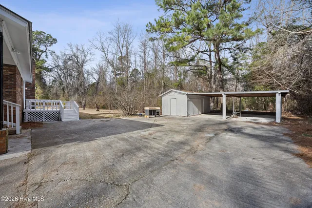 $290,000 | 18809 Highway 87, Riegelwood, NC 28456