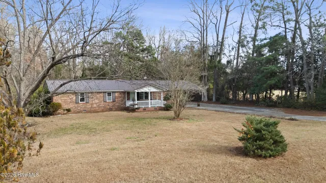 $290,000 | 18809 Highway 87, Riegelwood, NC 28456