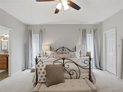$575,000 | 6632 Towne Woods Drive, St. Louis, MO 63129