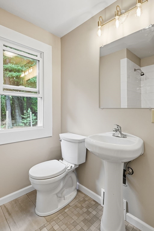 26 Wood Road Westfield, MA 01085 - Photo 11 of 42